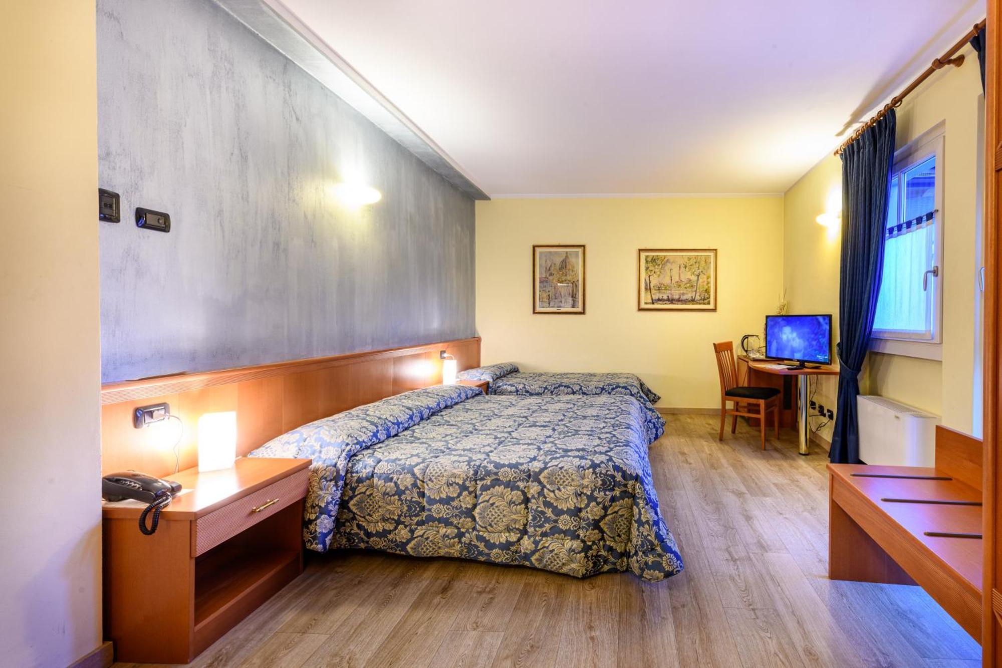 Hotel Garni Le Corti Grosotto Екстер'єр фото